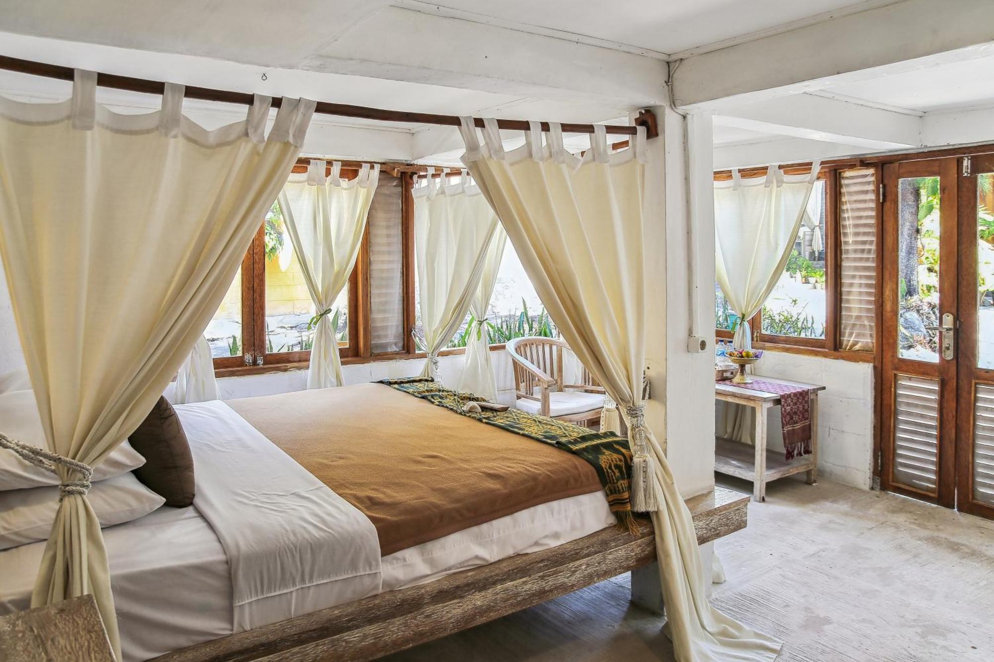 Cemara Beachfront Suite Mondu Buitenkant foto