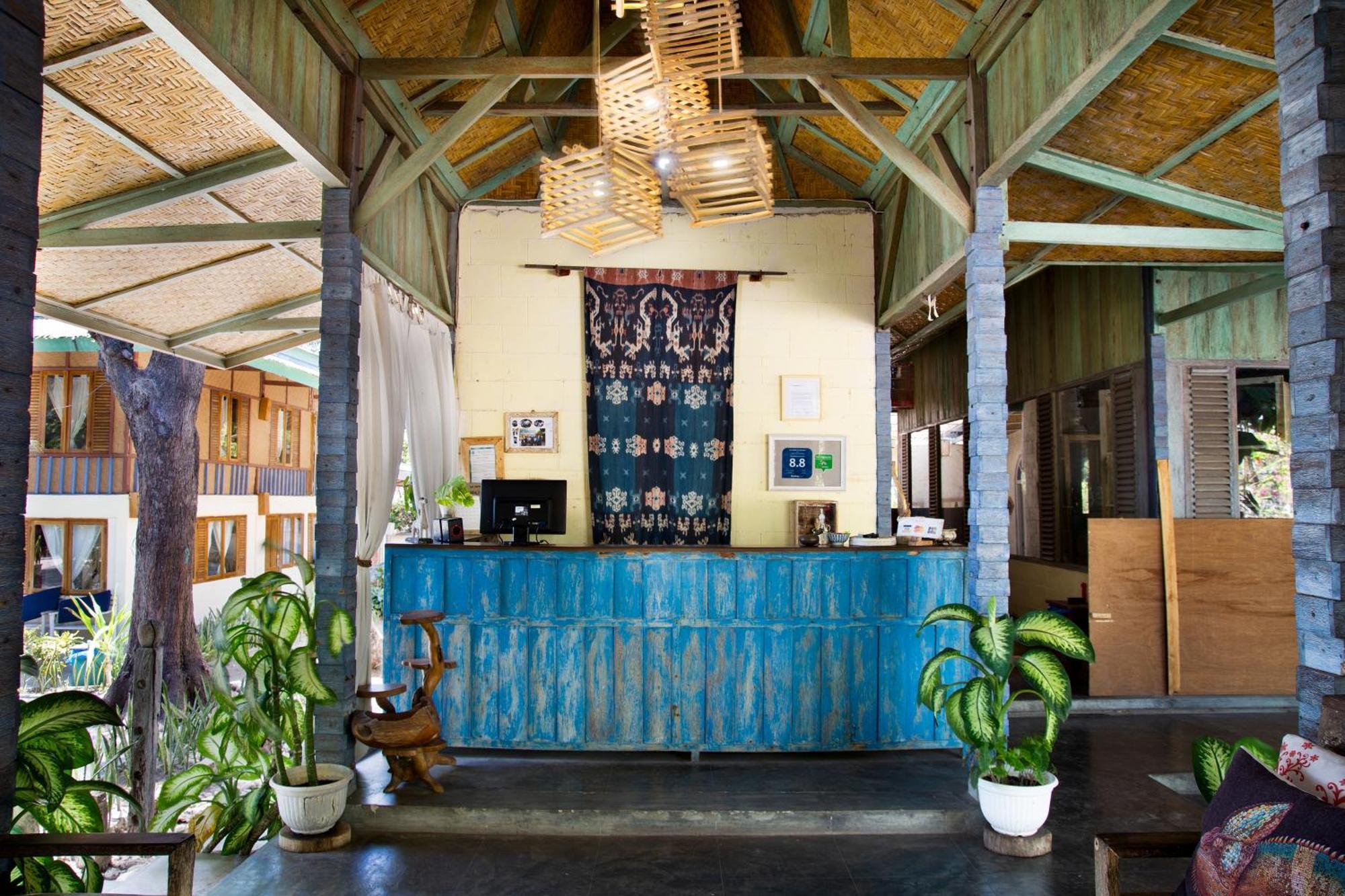 Cemara Beachfront Suite Mondu Buitenkant foto